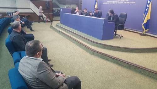 Počeo sastanak s Novalićem u Vladi: Traži se rješenje