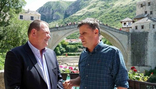 Novalić u Mostaru: Vlada FBiH i dalje će pomagati FK 'Velež'