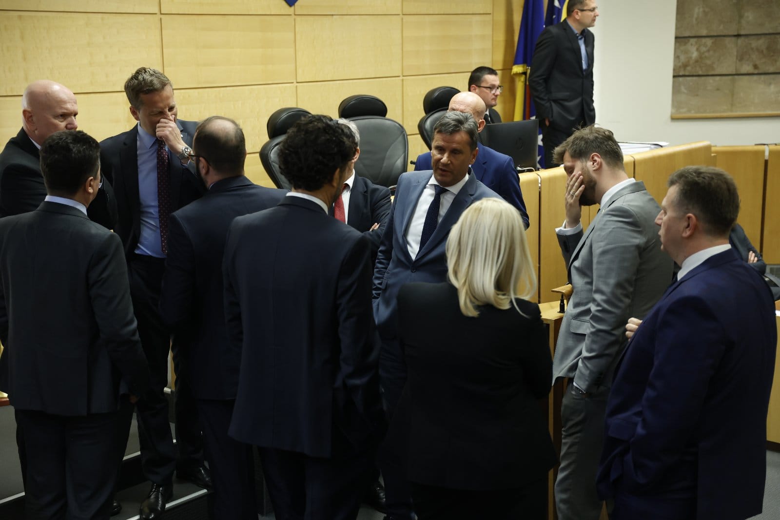 Novalić u Parlamentu predstavio budžet i fiskalne zakone