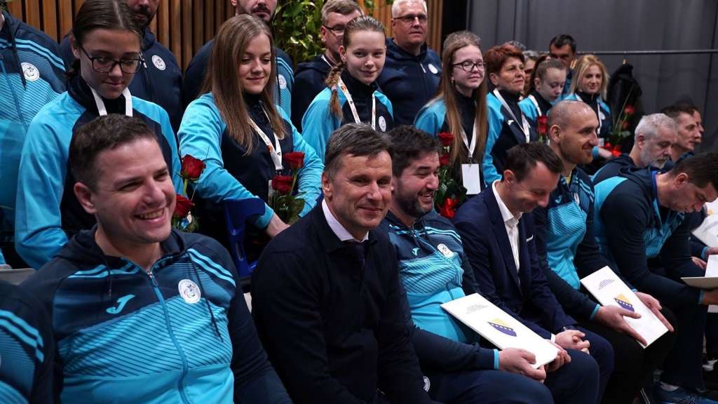 Novalić uputio čestitku reprezentativcima BiH u sjedećoj odbojci