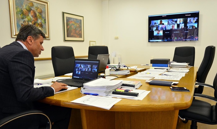 Novalić: Vlada FBiH radi 24 sata dnevno dok ne nabavi vakcine za građane