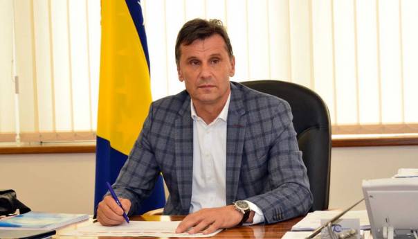 Novalić: Za razliku od RS-a, FBiH već 2 godine bilježi suficit
