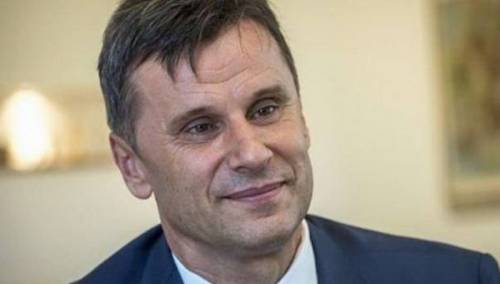 Novalić: Zakon upravo predviđa da se ne plaća porez na poklon i nasljedstvo