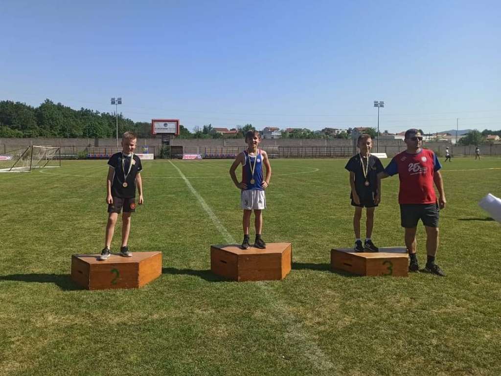 Nove medalje za atletičare AK "Sloboda Tehnograd"