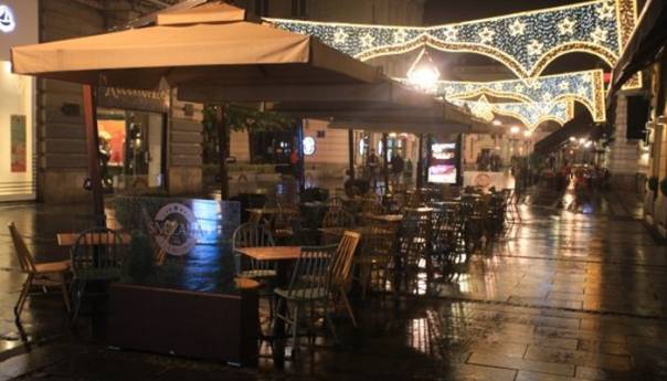 Nove mjere u Srbiji: Kafići i restorani rade do 17 sati radnim danima, vikendom zatvoreni