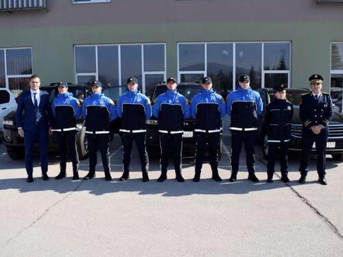 Nove policijske uniforme zadužilo 100 kadeta na praktičnoj obuci u Upravi policije MUP-a ZDK