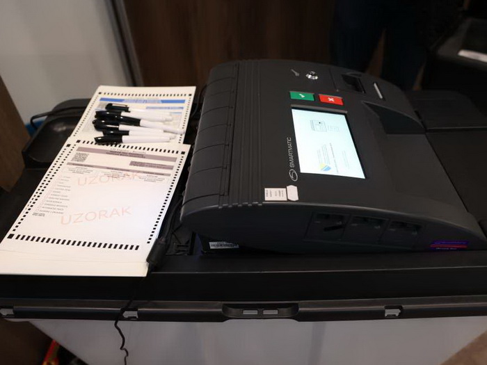 Nove tehnologije stižu širom BiH: Pogledajte kada možete testirati glasanje u svom gradu