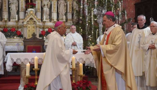 Novi apostolski nuncij u BiH predao vjerodajnice nadbiskupu Vukšiću