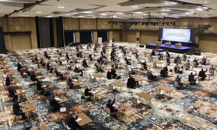 Novi fiskalni zakoni: Veće plate i penzije, rasterećenje privrede