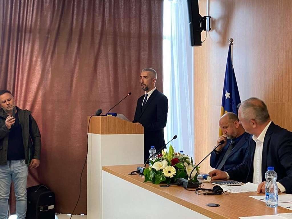 Novi gradonačelnik Sjeverne Mitrovice položio zakletvu