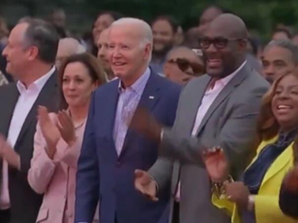Novi hit snimak Joea Bidena: Predsjednik SAD se 'smrznuo' na priredbi