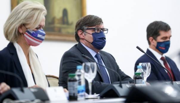 Novi krug pregovora, početne pozicije stranaka poznate