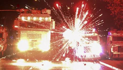 Novi neredi na ulicama Belfasta