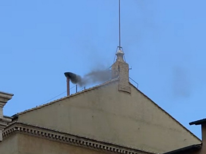 Novi papa još nije izabran: Šta će se sada događati?