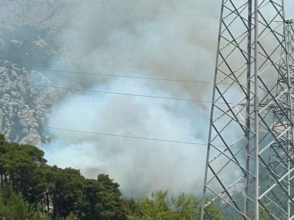 Novi požar kod Makarske, ugasili ga vatrogasci i dva kanadera