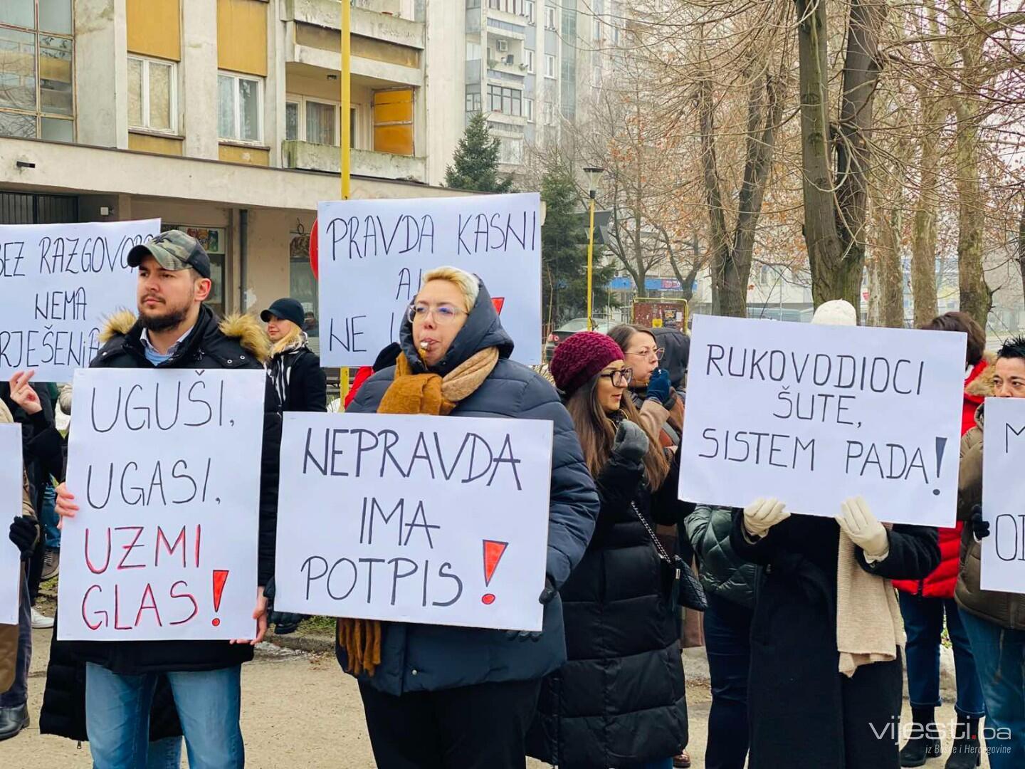 Novi protest uposlenika u pravosuđu TK: Stanje u pravosuđu u kolapsu