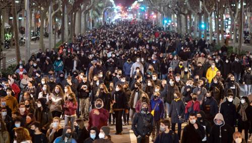 Novi protesti u Španiji zbog hapšenja muzičara