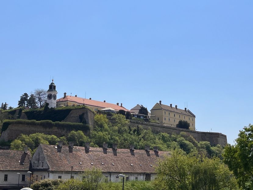 Novi Sad: Dva muškarca pala sa Petrovaradinske tvrđave, jedan poginuo