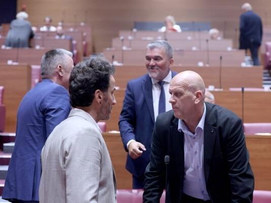 Novi sukobi u hrvatskom Saboru zbog ustaškog pozdrava