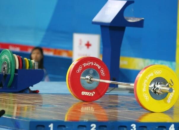 Novi svjetski rekord u dizanju utega, ali rekorderka bez plasmana na OI