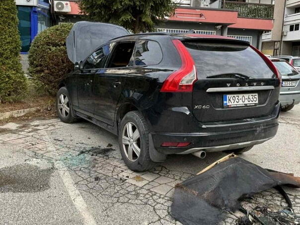 Novi Travnik: Zapaljeno vozilo kantonalnog zastupnika Ante Lozančića