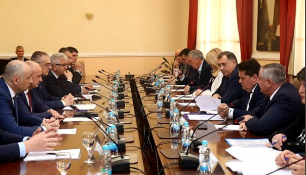 Novi udar na BiH: Stranke iz RS danas potpisuju izjavu