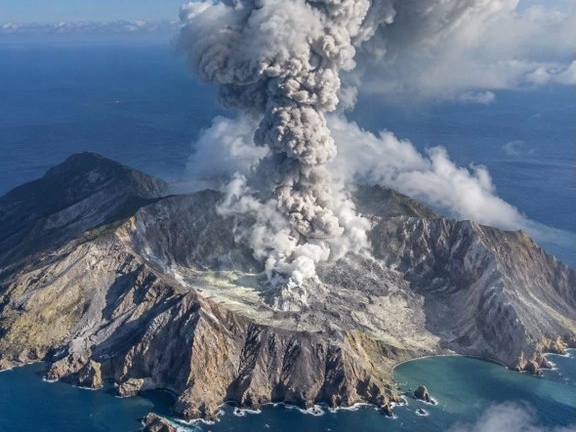 Alarm na Novom Zelandu: Moguća erupcija vulkana White Island