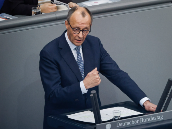 Novo glasanje u Bundestagu za novog kancelara zakazano za 15.15 sati