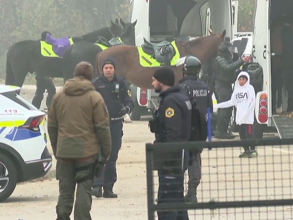 Novo Mesto: Romi otvorili rafalnu paljbu, policija na terenu