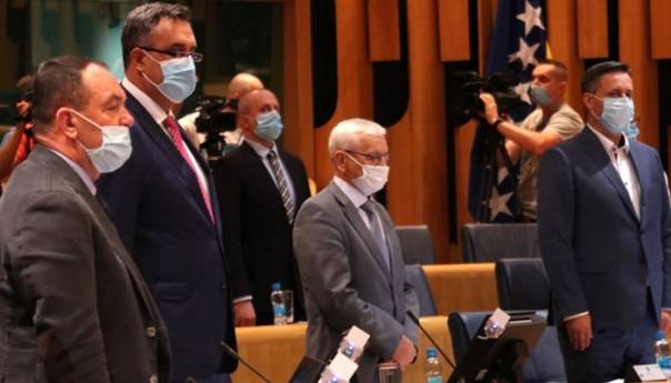 Novo odugovlačenje usvajanja budžeta BiH, SDA kritikuje HDZ