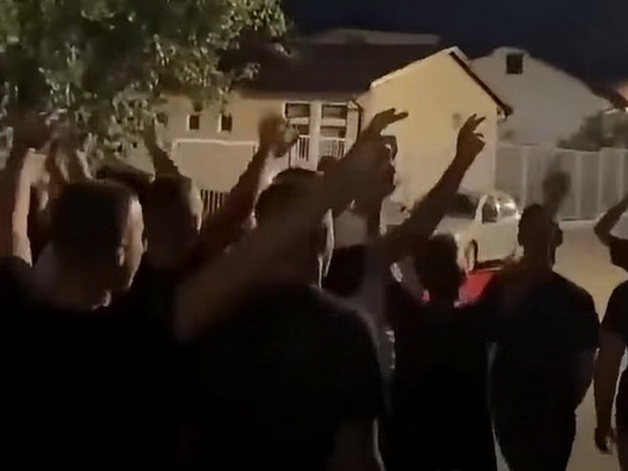 Novo orgijanje i veličanje zločinca Mladića u Bratuncu
