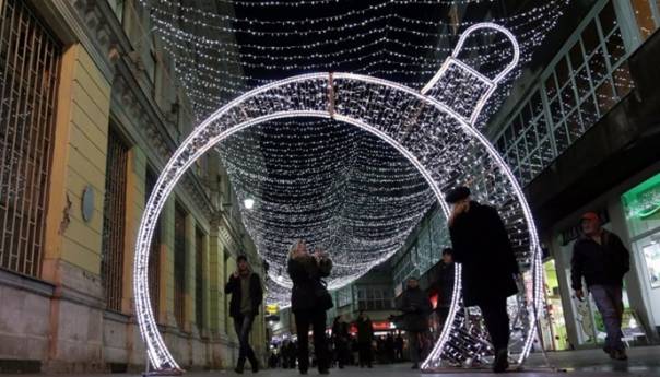Novogodišnja dekoracija u Sarajevu bit će postavljena do polovine januara