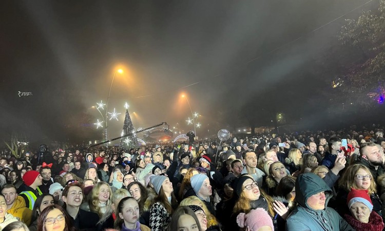 Novogodišnja noć u Zenici i ZDK protekla bez incidenata i saobraćajnih nesreća