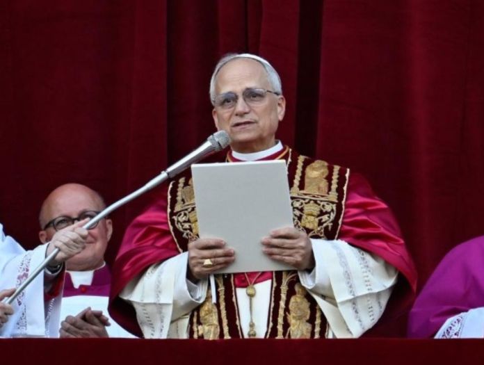Novoizabrani papa otvoreno govorio protiv Trumpove politike prema migrantima