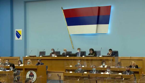 NSRS: Imovina stečena nasljeđem i poklonom oslobođena poreza