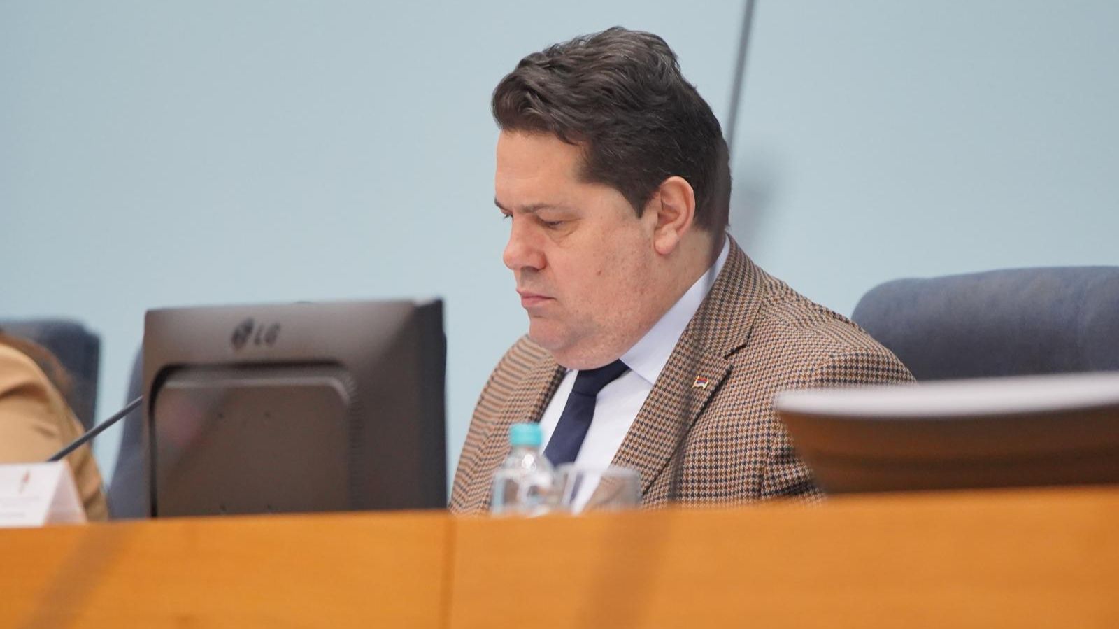 NSRS: Minuta šutnje za 'nevino stradale Srbe na Kosovu'