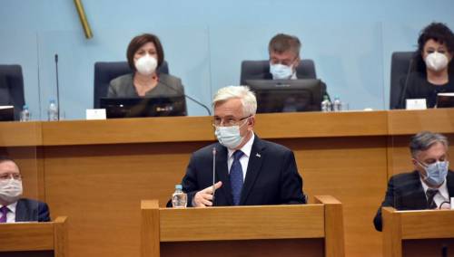 NSRS o zahtjevu Inzka da se oduzmu priznanja zločincima