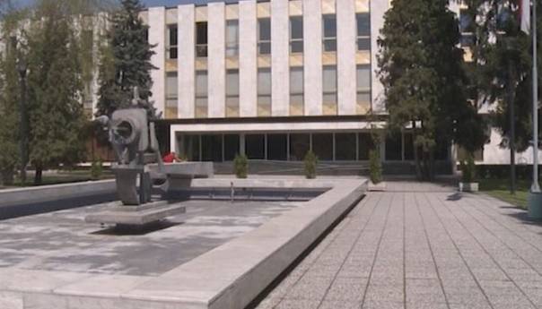 NSRS usvojila set zakona o povećanju plata svim budžetskim korisnicima