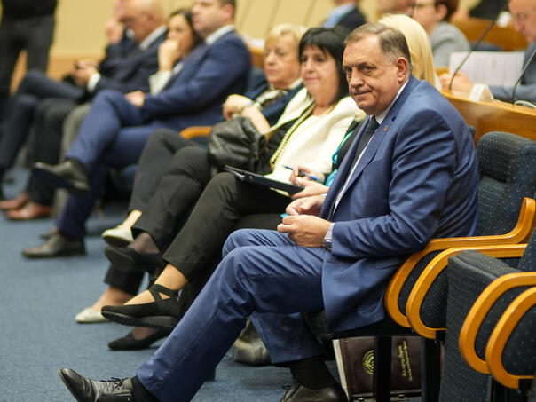 NSRS uz pomoć opozicije usvojila veto Željke Cvijanović