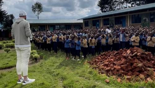 Nurkić otišao na odmor u Ruandu pa odlučio pomoći djeci u dvije škole