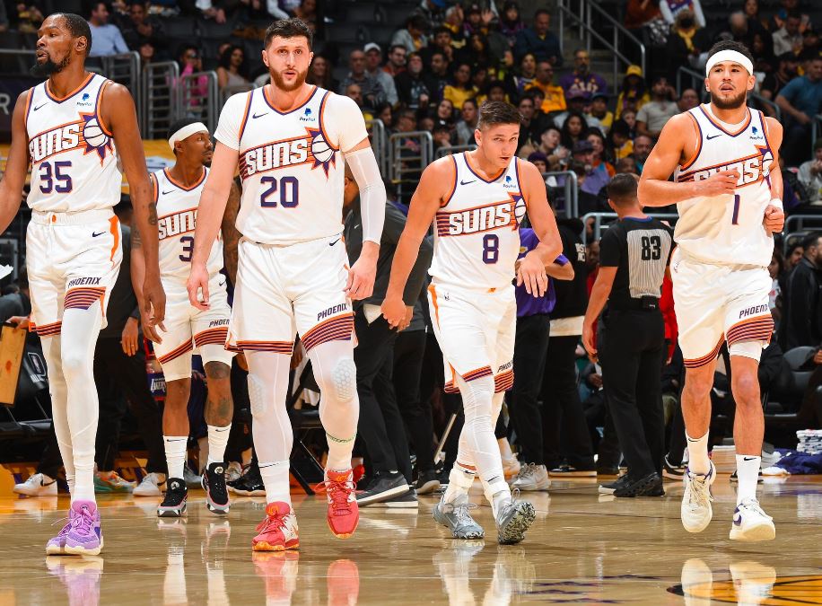 Nurkić razigrao ekipu Phoenixa, Booker pružio maestralnu partiju