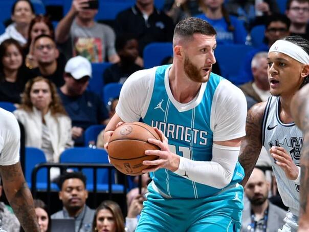 Nurkić sjajno debitovao za Charlotte: U samo 16 minuta blizu double-doublea