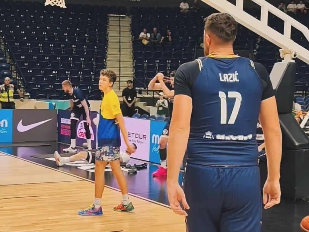 Nurkić u dresu Lazića izašao na zagrijavanje pred meč s Litvanijom