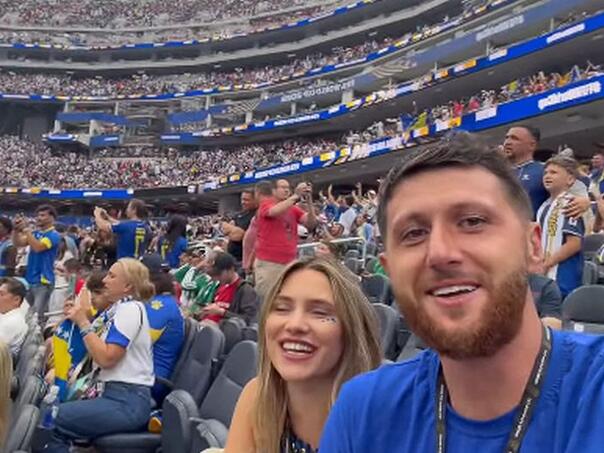Nurkić u društvu supruge pratio meč Zmajeva, zapjevao i Halidove Ljiljane