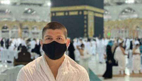 Nurmagomedov iz Mekke čestitao muslimanima Bajram