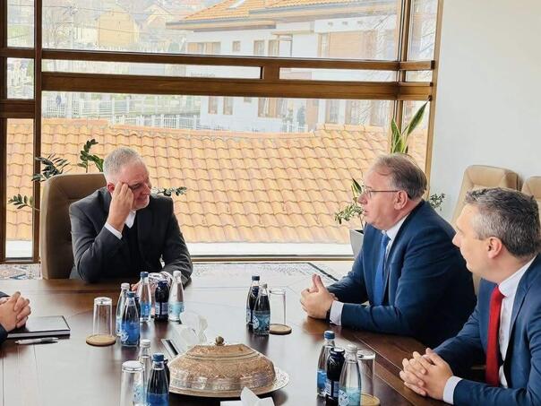 O čemu su razgovarali Nikšić i reis Kavazović?