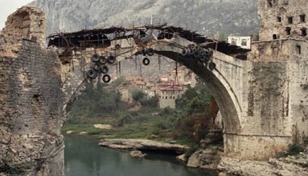 O gradonačelniku i čistoći političke borbe: Lovci iznad Mostara