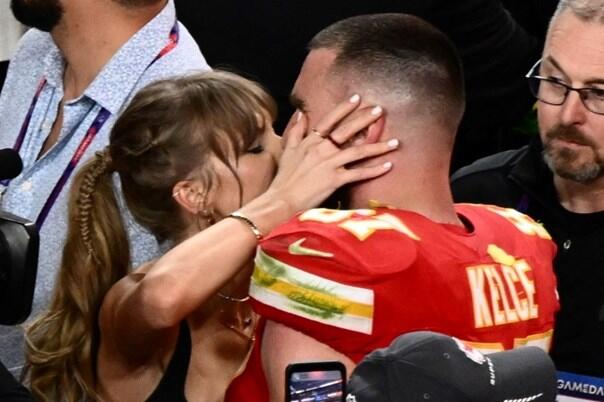 O poljupcu na Superbowlu bruji cijeli internet