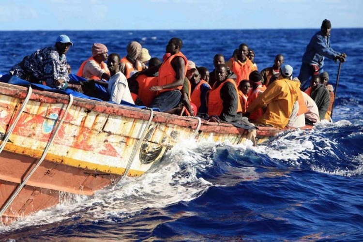 Obalska straža Turske spasila 35 migranata u Egejskom moru