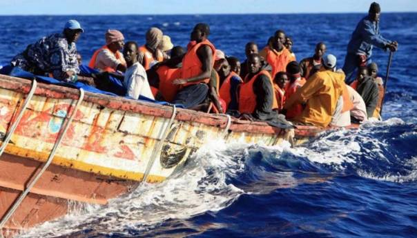 Obalska straža Turske spasila 35 migranata u Egejskom moru